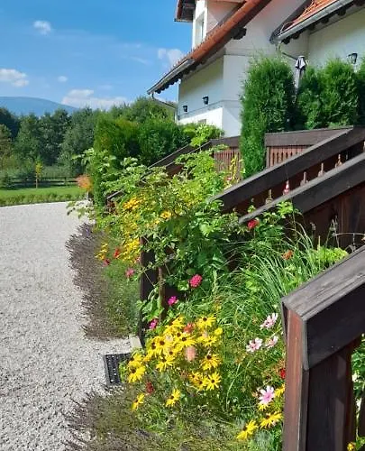 Alpesi faház Wysokie Laki W Gorach *